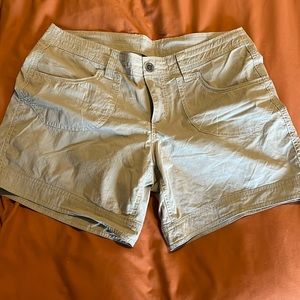 Kuhl hiking shorts size 8